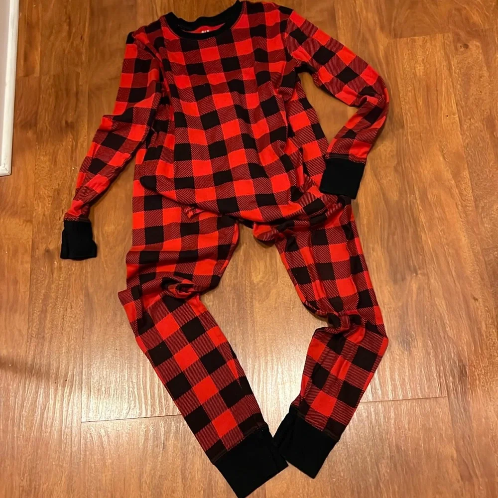 Gap Buffalo Plaid Holiday Pajama Long Sleeve Shirt and Pants Bundle Set